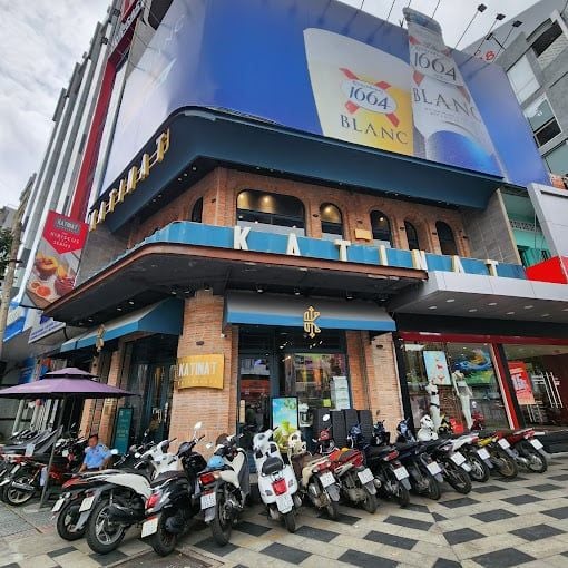 Loa Goldsound cho Katinat Saigon Cafe, Quận 1, TP.HCM, loa được thiết kế riêng cho quán, bật lớn không tạp âm, miễn phí công lắp đặt, bảo hành dài hạn 5 năm