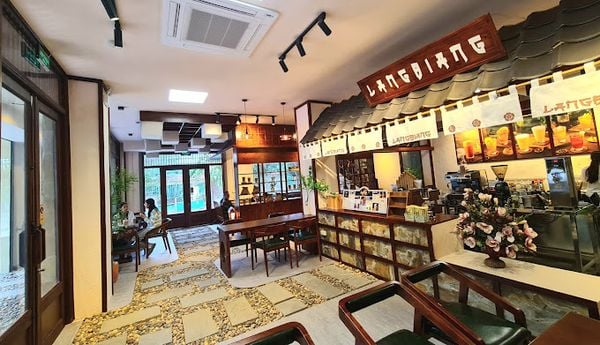 Loa cho Lang Biang - Cà Phê & Trà Ô Long Đậm Vị, TP. Thanh Hoá, amply 2 kênh 380w, bluetooth 5.0, loa V12-12w, loa được thiết kế riêng cho quán, bật lớn không tạp âm, miễn phí công lắp đặt, bảo hành dài hạn 5 năm