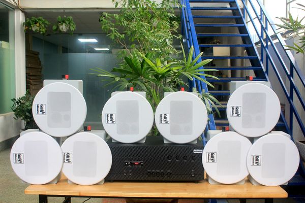 [Diện tích 160m2 + 04 Kênh] A384-4K_TH Goldsound 4 vùng âm lượng 800w + 8 loa âm trần Goldsound VAT38_TH 38w, Amply 4 - 6 vùng âm lượng, loa được thiết kế riêng cho quán, bật lớn không tạp âm, miễn phí công lắp đặt, bảo hành dài hạn 5 năm.