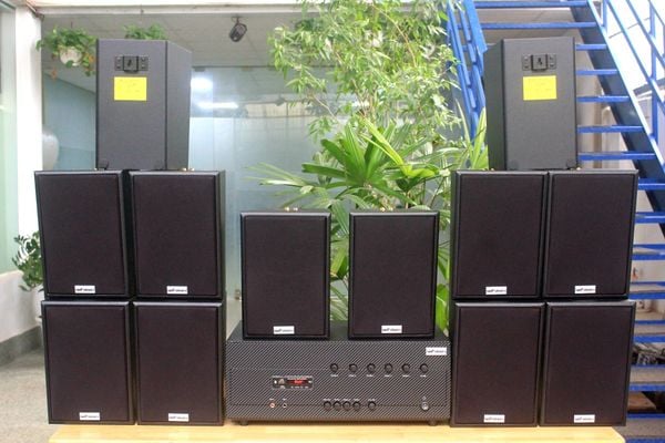 [Diện tích 240m2 + 06 Kênh] A384_SG-6K Goldsound 6 vùng âm lượng 1200w + 12 loa Goldsound V55C_SG 55w, Amply 4 - 6 vùng âm lượng, loa được thiết kế riêng cho quán, bật lớn không tạp âm, miễn phí công lắp đặt, bảo hành dài hạn 5 năm.