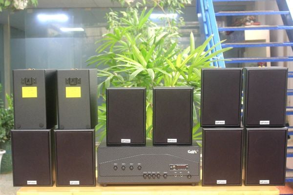 [Diện tích 240m2 + 4 Kênh] Amply Goldsound A917-4K 4 vùng 1500w + 10 Loa treo tường Goldsound V55C 55w, loa được thiết kế riêng cho quán, bật lớn không tạp âm, miễn phí công lắp đặt, bảo hành dài hạn 5 năm.