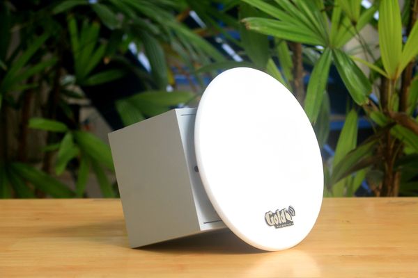 Loa âm trần Goldsound VAT12 Gold4cafe (1 loa) - công suất 12w, củ loa toàn dải cả âm Bass &Tress 3 inch, loa được thiết kế đập chậm để phù hợp với style quán dịch vụ, kích thước 12.5x19.5x10.5 cm (C - R - S); chất liệu thùng gỗ 100%