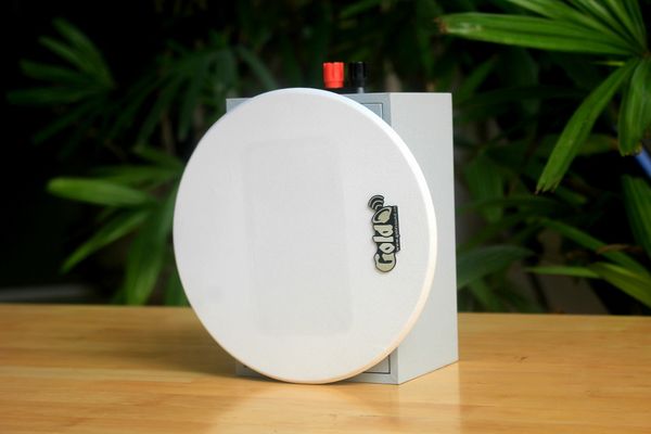 Loa vệ tinh âm trần Goldsound VAT12-SG Gold4cafe (1 loa) - công suất 12w, củ loa toàn dải cả âm Bass &Tress 3 inch, loa được thiết kế đập chậm để phù hợp với style quán dịch vụ, kích thước 12.5x19.5x10.5 cm (C - R - S); chất liệu thùng gỗ 100%.