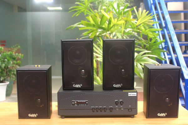 Loa treo tường, phát nhạc nền thông báo: A917 Goldsound 2 vùng âm lượng 1200w + 4 loa Goldsound V40C 40w, loa được thiết kế riêng cho quán, bật lớn không tạp âm, miễn phí công lắp đặt, bảo hành dài hạn 5 năm.