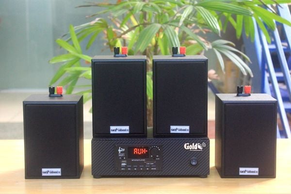 [Diện tích 40m2 + 1 Kênh] Gold4Cafe 4.0: Amply A2.0 + 4 loa treo tường V12, Amply, loa được thiết kế riêng cho quán, bật lớn không tạp âm, bảo hành dài hạn 5 năm.