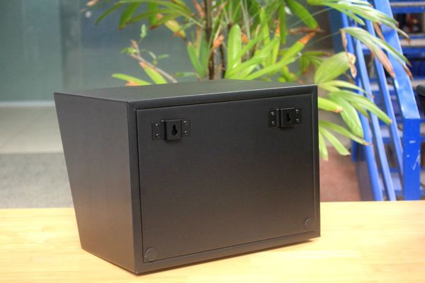 Loa vệ tinh sân vườn Goldsound V130NT-PU (ngoài trời) (Số lương 1 loa), công suất 130w, thiết kế chống nước, loa bass 20cm, treble 3 inch, kích thước rộng 37 cm, cao 27.5 cm, sâu 27 cm, phủ da cao cấp, Bảo hành 12 tháng
