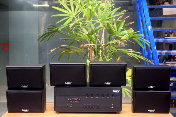 [Diện tích 180m2 + 06 Kênh] Amply Goldsound 384PU-6K, 6 kênh 1200w + 6 loa Goldsound treo tường chống nước V50NT-PU 50w, loa được thiết kế riêng cho quán, bật lớn không tạp âm, miễn phí công lắp đặt, bảo hành dài hạn 12 tháng.