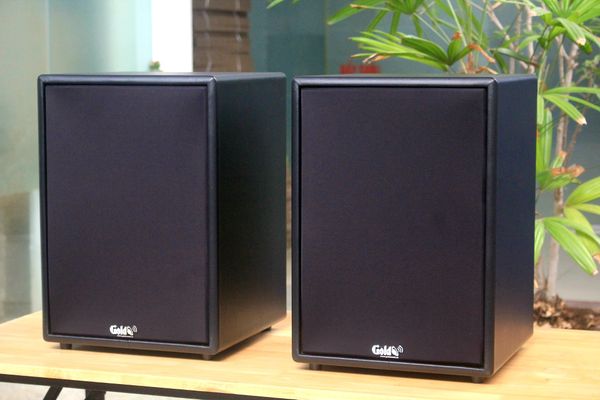 Loa Acoustic, hội trường V230PU_DA (số lượng 1 loa) công suất 200w, loa bass 25 cm, treble 10 cm, kích thước rộng 32 cm, cao 47 cm, sâu 31 cm, phủ da PVC cao cấp, bảo hành dài hạn 5 năm.