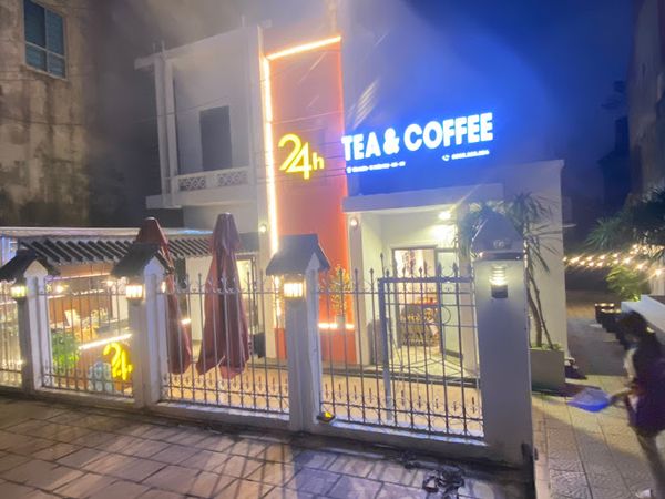 Loa Goldosund cho quán cafe 24h Tea & Coffee, Chương Mỹ, Hà Nội, loa được thiết kế riêng cho quán, bật lớn không tạp âm, miễn phí công lắp đặt, bảo hành dài hạn 5 năm
