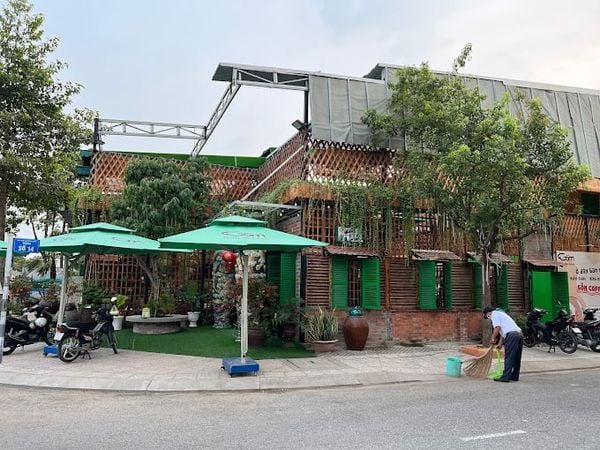 Loa Goldsound cho GỐM Coffee, Long An, loa được thiết kế riêng cho quán, bật lớn không tạp âm, miễn phí công lắp đặt, bảo hành dài hạn 5 năm.