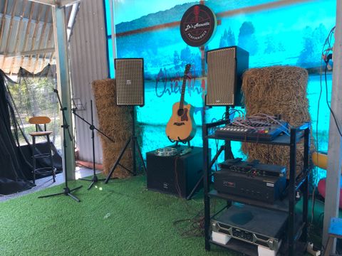 Loa cho quán La's Farmstay, Trảng Bàng, Tây Ninh, loa được thiết kế riêng cho quán, bật lớn không tạp âm, miễn phí công lắp đặt, bảo hành dài hạn 5 năm