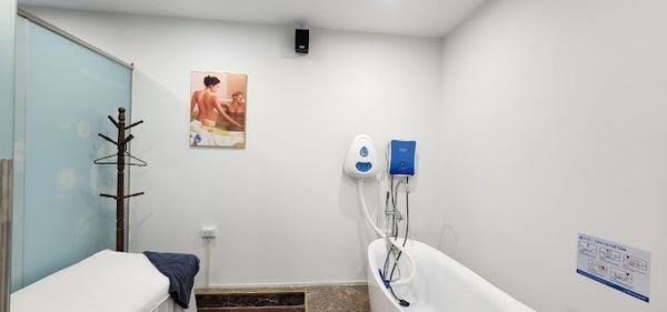 Loa Goldsound cho Thủy Liệu Pháp Seba, Đống Đa, Hà Nội, amply 2 kênh 380w, bluetooth 5.0, 8 loa 13w, loa được thiết kế riêng cho quán, bật lớn không tạp âm, miễn phí công lắp đặt, bảo hành dài hạn 5 năm