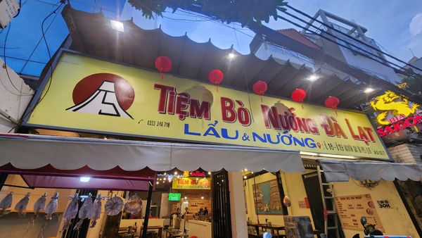 Loa Goldsound cho Tiệm Bò Nướng Đà Lạt- i18 Nguyễn Gia Trí, loa được thiết kế riêng cho quán, bật lớn không tạp âm, miễn phí công lắp đặt, bảo hành dài hạn 5 năm