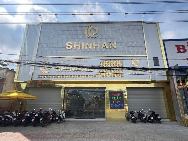 Loa Goldsound cho Viện Thẩm Mỹ Shinhan - Bình Phước, amply 2 kênh 380w, bluetooth 5.0, loa 13w, loa được thiết kế riêng cho quán, bật lớn không tạp âm, miễn phí công lắp đặt, bảo hành dài hạn 5 năm