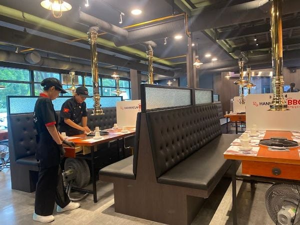 Loa Goldsound cho nhà hàng HANMAEUM BBQ Chi nhánh Phú Mỹ Hưng, Quận 7, loa được thiết kế riêng cho quán, bật lớn không tạp âm, miễn phí công lắp đặt, bảo hành dài hạn 5 năm