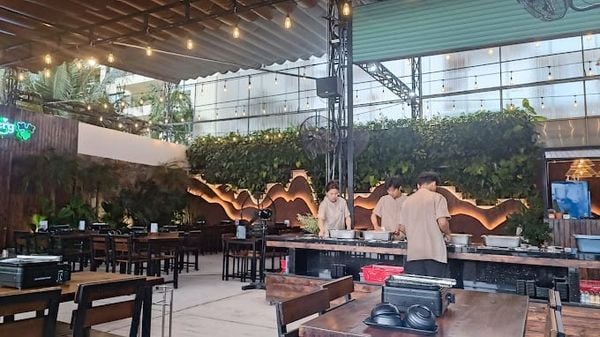 Loa Goldsound cho nhà hàng The Bali - Grill To Chill, TP HCM, loa được thiết kế riêng cho quán, bật lớn không tạp âm, miễn phí công lắp đặt, bảo hành dài hạn 5 năm