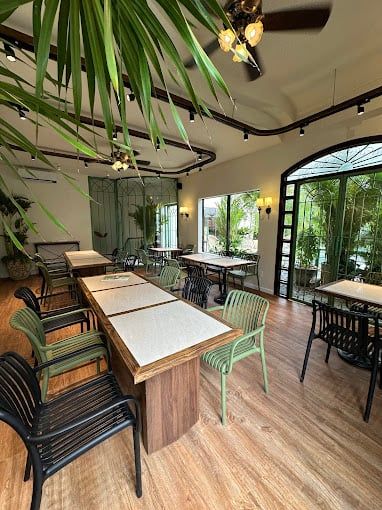 Loa Goldsound cho Beanthere Cafe - Hoàng Dư Khương, TP HCM, amply 2 kênh 380w, bluetooth 5.0, loa 13w, loa được thiết kế riêng cho quán, bật lớn không tạp âm, miễn phí công lắp đặt, bảo hành dài hạn 5 năm