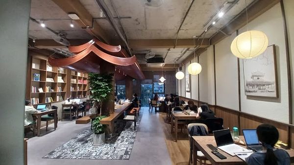 Loa Goldsound cho Khâm Thiên Giám - Books & Coffee, Hà Nội, amply 2 kênh 380w, bluetooth 5.0, loa 13w, loa được thiết kế riêng cho quán, bật lớn không tạp âm, miễn phí công lắp đặt, bảo hành dài hạn 5 năm