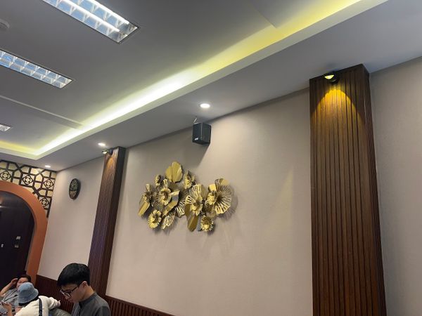 Loa Goldsound cho Lá Spa - Massage Shampoo Hanoi, amply 2 kênh 200w, bluetooth 5.0, loa 13w, loa được thiết kế riêng cho quán, bật lớn không tạp âm, miễn phí công lắp đặt, bảo hành dài hạn 5 năm