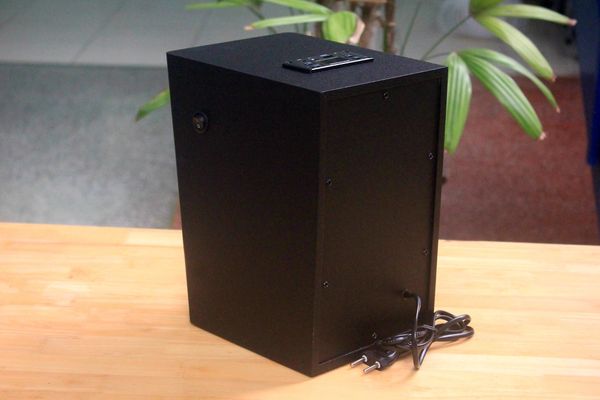 Loa Goldsound G23-A, công suất 40w, Bass 4 inch, Tress 2 inch, bluetooth 5.0, cổng rca, khe usb, thiết kế loa thùng gỗ cao 28 cm, rộng 18 cm, sâu 22.5 cm. Bảo hành 12 tháng
