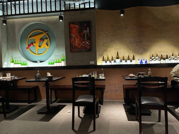 Loa Goldsound cho nhà hàng Izakaya Matsuki, Hà Nội, loa được thiết kế riêng cho quán, bật lớn không tạp âm, miễn phí công lắp đặt, bảo hành dài hạn 5 năm