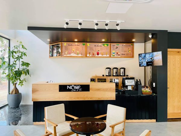 Loa Goldsound cho NÂU - Coffee & Tea, An Dương, Hải Phòng, Amply 4 - 6 vùng âm lượng, loa được thiết kế riêng cho không gian quán, miễn phí công lắp đặt, bảo hành dài hạn 5 năm.