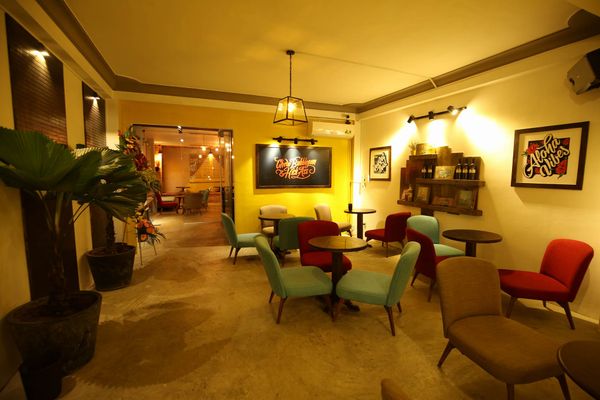 Loa Goldsound cho RoyalTea 33 Cộng Hoà, quận Tân Bình, Hồ Chí Minh, Amply 4 - 6 vùng âm lượng, loa được thiết kế riêng cho quán, bật lớn không tạp âm, miễn phí công lắp đặt, bảo hành dài hạn 5 năm.