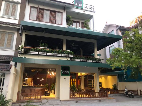 Loa cho AHA  tại đường Lê Thái Tổ, TP Bắc Ninh, loa được thiết kế riêng cho quán, bật lớn không tạp âm, miễn phí công lắp đặt, bảo hành dài hạn 5 năm