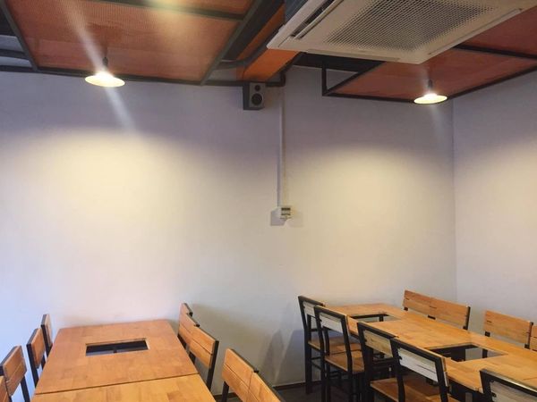 Loa Goldsound cho nhà hàng Lẩu Phan, Thái Hà,  Amply 4 - 6 vùng âm lượng, loa được thiết kế riêng cho quán, bật lớn không tạp âm, miễn phí công lắp đặt, bảo hành dài hạn 5 năm.