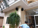 Loa cho trường học Kiddie Kollege Montessori Preschool: Âm ly có thể điều chỉnh được âm lượng của âm thanh phát ra cho từng khu vực trong lớp, âm thanh luôn rõ ràng, chuyên cho giảng dạy.
