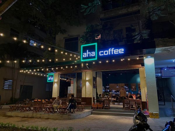 Hệ thống âm thanh cho AHA cafe Nguyễn Cao Luyện, Amply 4 - 6 vùng âm lượng, loa được thiết kế riêng cho quán, bật lớn không tạp âm, miễn phí công lắp đặt, bảo hành dài hạn 5 năm.