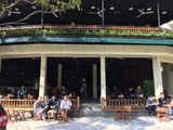 Hệ thống âm thanh cho Aha Cafe Trung Kính, Amply 4 - 6 vùng âm lượng, loa được thiết kế riêng cho quán, bật lớn không tạp âm, miễn phí công lắp đặt, bảo hành dài hạn 5 năm.