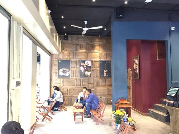 Hệ thống âm thanh cho Aha Cafe Lương Ngọc Quyến, Amply 4 - 6 vùng âm lượng, loa được thiết kế riêng cho quán, bật lớn không tạp âm, miễn phí công lắp đặt, bảo hành dài hạn 5 năm.