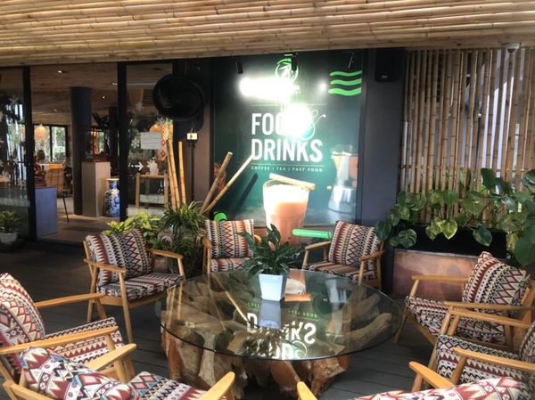 Loa Goldsound cho quán cafe Trúc Lâm tại Bảo Tàng Dân tộc,  Amply 4 - 6 vùng âm lượng, loa được thiết kế riêng cho quán, bật lớn không tạp âm, miễn phí công lắp đặt, bảo hành dài hạn 5 năm.