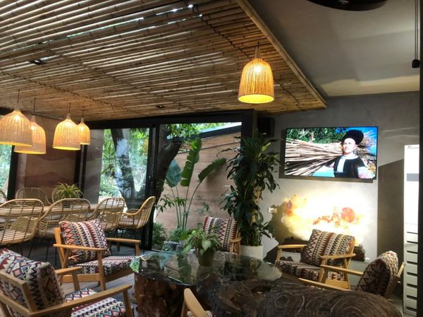 Loa Goldsound cho quán cafe Trúc Lâm tại Bảo Tàng Dân tộc,  Amply 4 - 6 vùng âm lượng, loa được thiết kế riêng cho quán, bật lớn không tạp âm, miễn phí công lắp đặt, bảo hành dài hạn 5 năm.