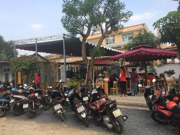 Loa cho cafe mái kéo Loca Cafe, Thủ Đức