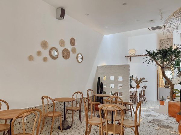 Loa cafe Goldsound lắp đặt âm thanh cho MINGO coffee, Tân Quy, Quận 7, Thành phố Hồ Chí Minh