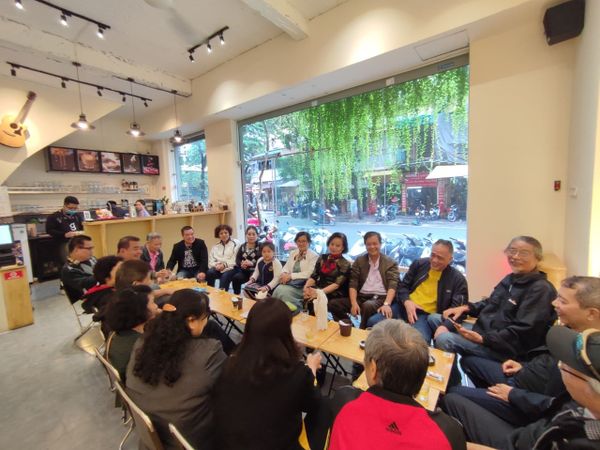 Loa Goldsound cho GoCo Coffee 2A Phủ Doãn - Hàng Bông, Amply 4 - 6 vùng âm lượng, loa được thiết kế riêng cho quán, bật lớn không tạp âm, miễn phí công lắp đặt, bảo hành dài hạn 5 năm