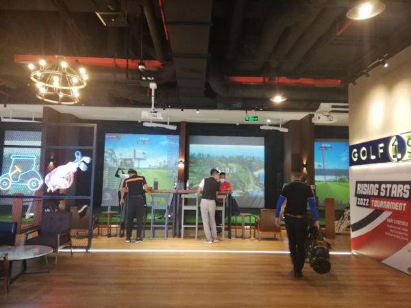 Loa Goldsound  cho GOLF 1 Studio, Cầu Giấy, Hà Nội, Amply 4 - 6 vùng âm lượng, loa được thiết kế riêng cho không gian quán, miễn phí công lắp đặt, bảo hành dài hạn 5 năm.