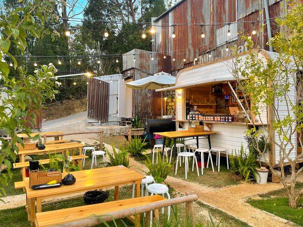 Hệ thống âm thanh nhà hàng cho Quán Nướng Chill in Dalat, Lâm Đồng, Amply 4 - 6 vùng âm lượng, loa được thiết kế riêng cho quán, bật lớn không tạp âm, miễn phí công lắp đặt, bảo hành dài hạn 5 năm.