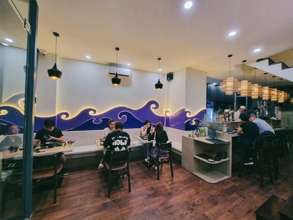 Loa Goldsoun cho SHIBA SUSHI, P2, Q.Phú Nhuận, HCM, Amply 4 - 6 vùng âm lượng, loa được thiết kế riêng cho quán, bật lớn không tạp âm, miễn phí công lắp đặt, bảo hành dài hạn 5 năm.