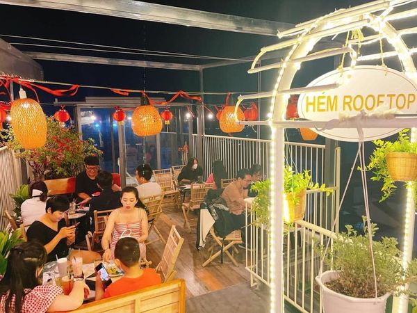 Loa Goldsound cho HẺM Rooftop, Bình Tân, amply 2 kênh 900w, bluetooth 5.0, loa V130-130w, loa ngoài trời V130NT-130w, loa được thiết kế riêng cho quán, bật lớn không tạp âm, miễn phí công lắp đặt, bảo hành dài hạn 5 năm