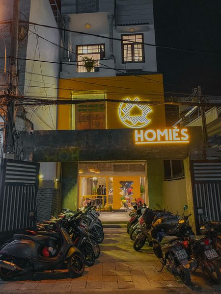 Loa Goldsound cho H O M I È S - Coffee & Tea, Ninh Kiều, Cần Thơ, loa được thiết kế riêng cho quán, bật lớn không tạp âm, miễn phí công lắp đặt, bảo hành dài hạn 5 năm