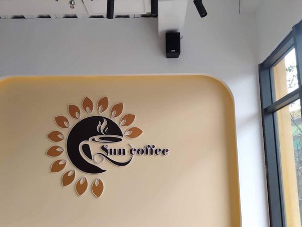 Loa Goldsound lắp đặt âm thanh cho Sun Coffee, Ocean Park, Hà Nội, Amply 4 - 6 vùng âm lượng, loa được thiết kế riêng cho quán, bật lớn không tạp âm, miễn phí công lắp đặt, bảo hành dài hạn 5 năm.