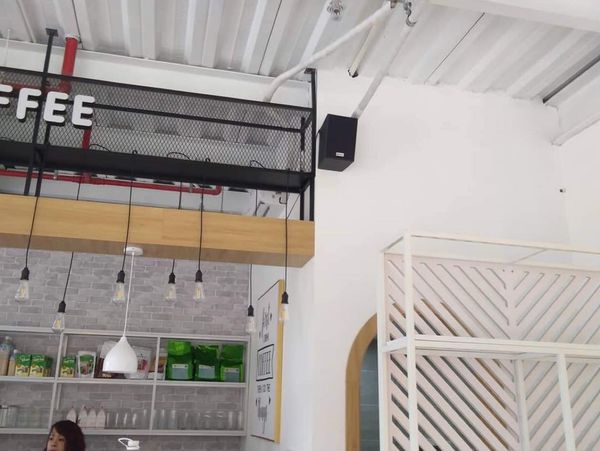 Loa Goldsound lắp đặt âm thanh cho Sun Coffee, Ocean Park, Hà Nội, Amply 4 - 6 vùng âm lượng, loa được thiết kế riêng cho quán, bật lớn không tạp âm, miễn phí công lắp đặt, bảo hành dài hạn 5 năm.