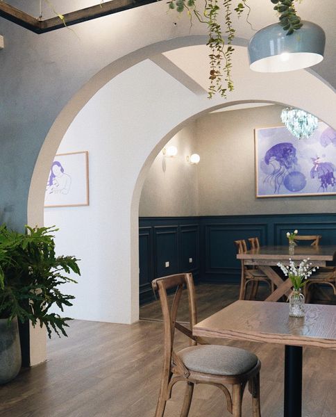 Loa nhà hàng hải sản Rollin' Lobster VN, Tây Hồ, Hà Nội, loa được thiết kế riêng cho quán, bật lớn không tạp âm, miễn phí công lắp đặt, bảo hành dài hạn 5 năm