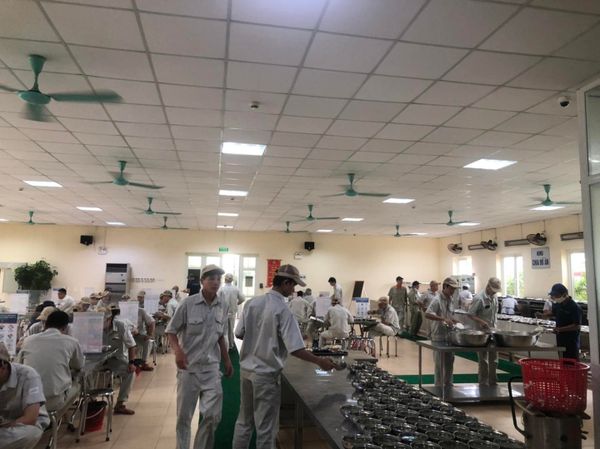 Loa Goldsound cho Công ty Thuốc Lá Thăng Long (2), loa được thiết kế riêng cho quán, bật lớn không tạp âm, miễn phí công lắp đặt, bảo hành dài hạn 5 năm.