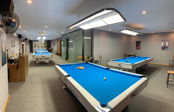 Loa cho quán bi-a Goldsound triển khai tại ONESHOT BILLIARDS CLUB, Amply 4 - 6 vùng âm lượng, loa được thiết kế riêng cho quán, bật lớn không tạp âm, miễn phí công lắp đặt, bảo hành dài hạn 5 năm.