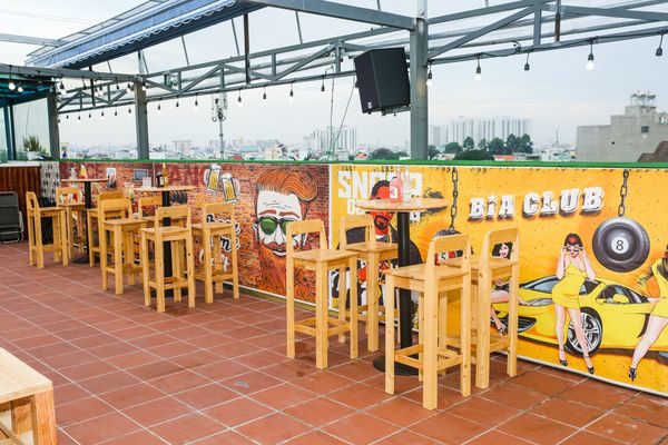 Loa cho Sad Moon Rooftop, Quận 12, Amply 4 - 6 vùng âm lượng, loa được thiết kế riêng cho quán, bật lớn không tạp âm, miễn phí công lắp đặt, bảo hành dài hạn 5 năm.