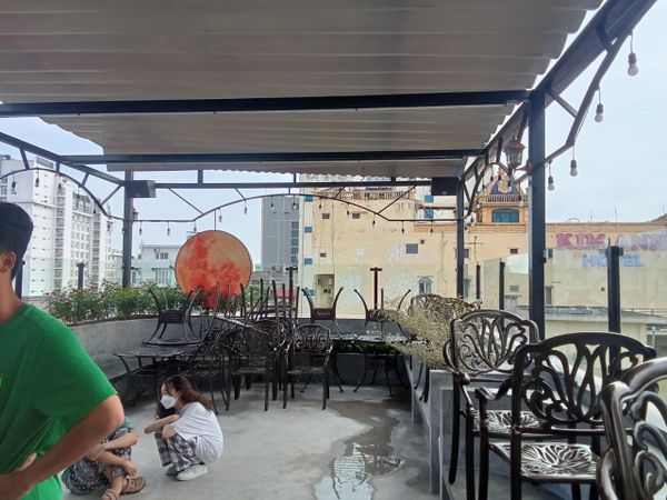 Loa Goldsound cho quán Hélios Sky View, Hà Nội, loa được thiết kế riêng cho quán, bật lớn không tạp âm, miễn phí công lắp đặt, bảo hành dài hạn 5 năm